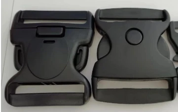 Kāda ir atšķirība starp PVC sprādzi un pom sprādzi?
